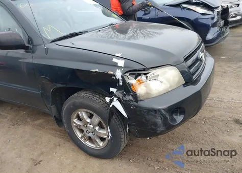 2004 Toyota Highlander V6 from USA, damaged, VIN JTEDP21A140032943